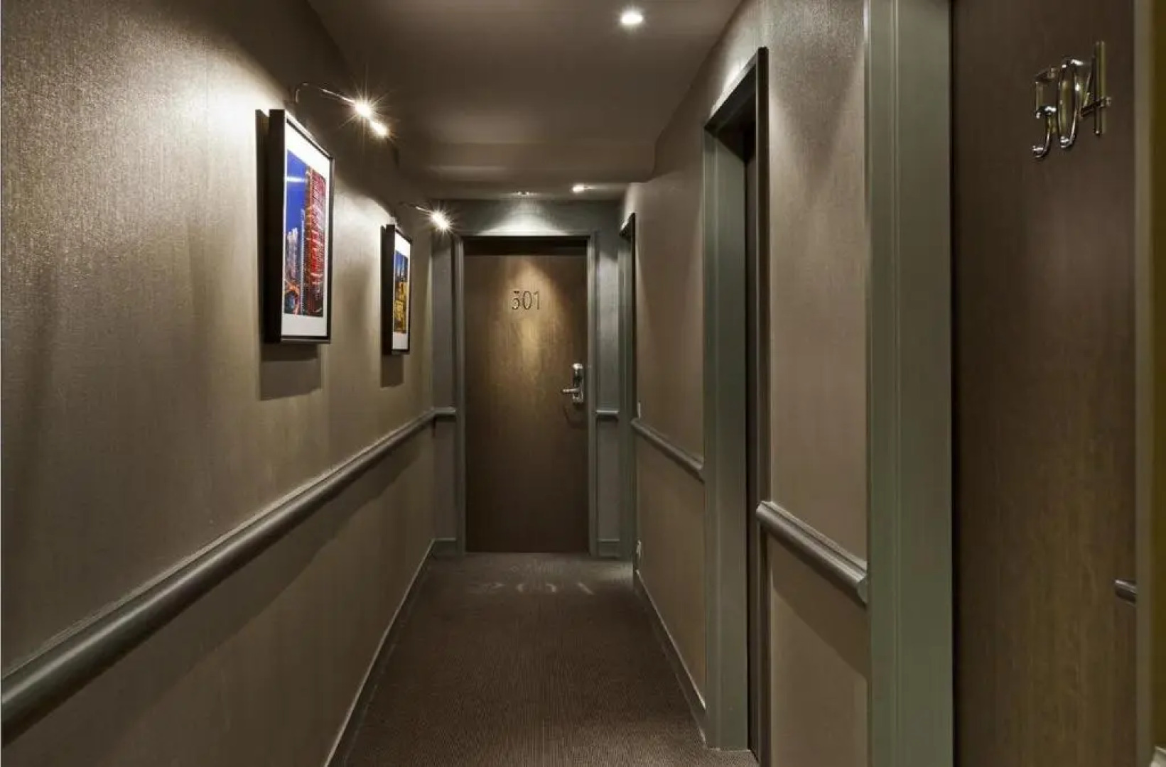 Plaza Tour Eiffel Hotel