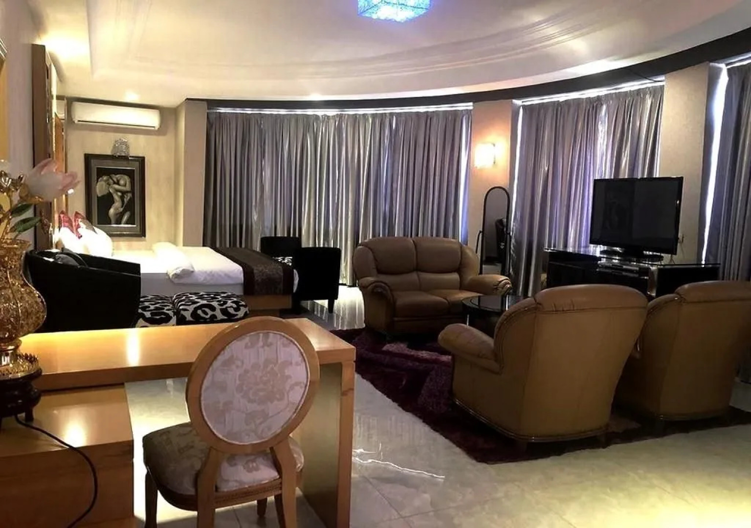 Sun Beach Hotel