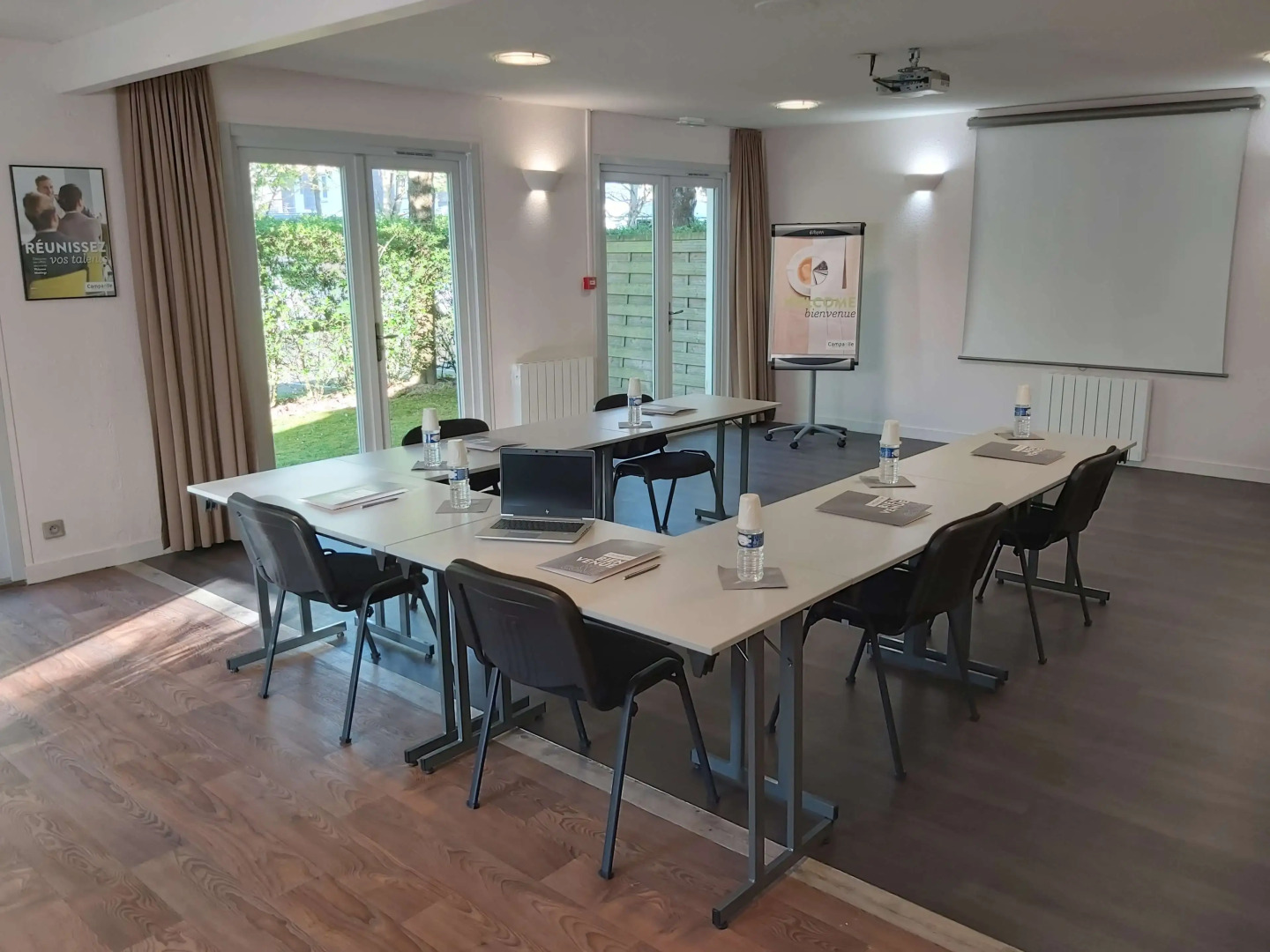 Campanile Versailles - Buc