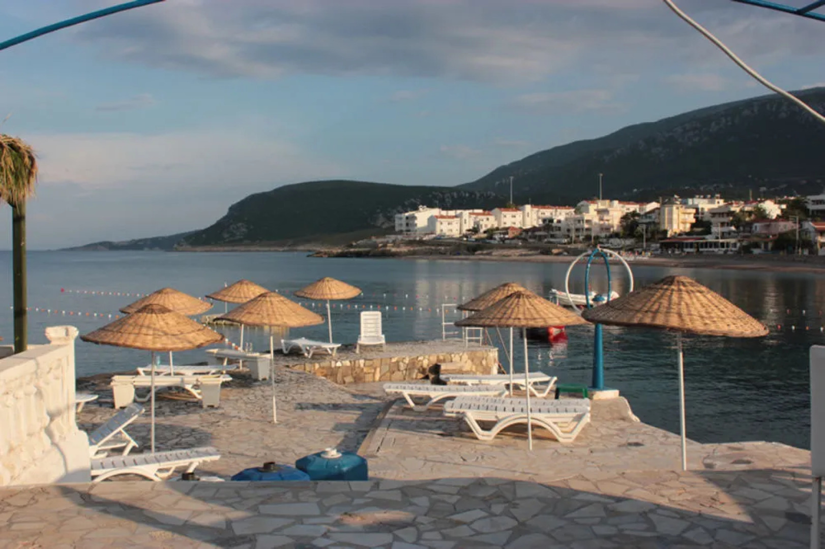 Can Karaburun Hotel