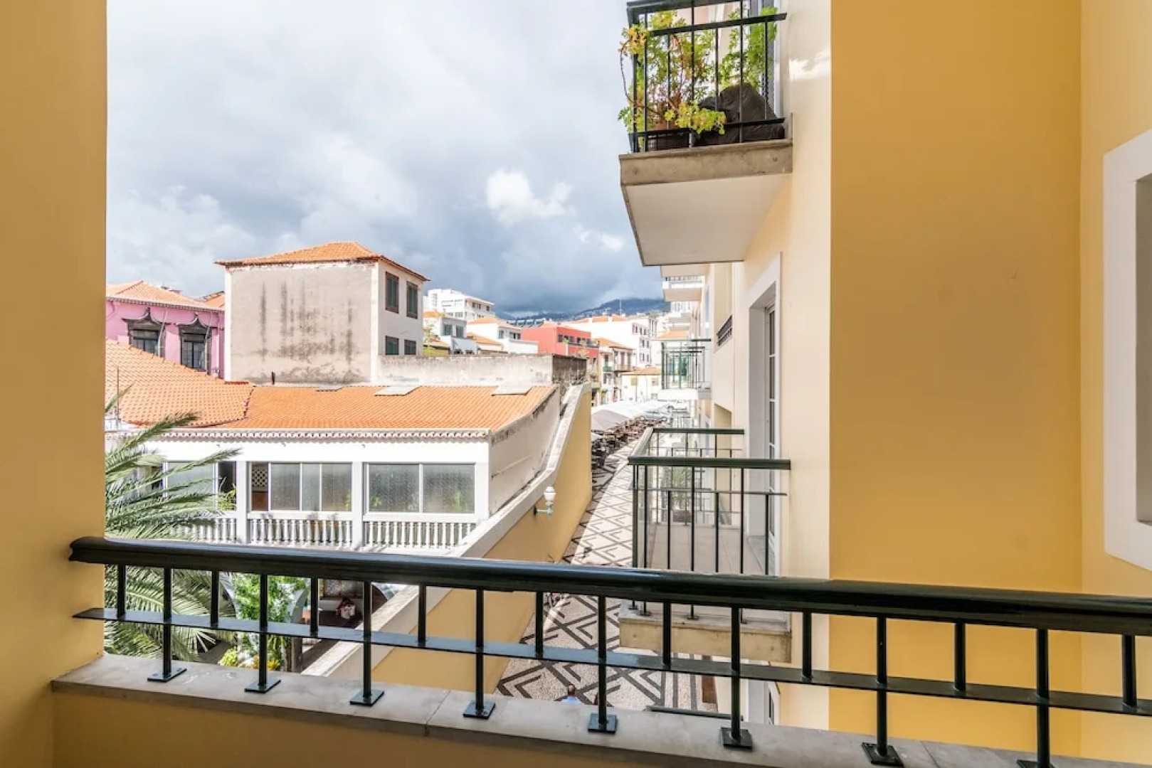 Feels Like Home Funchal Spacious Apartment with Balcony