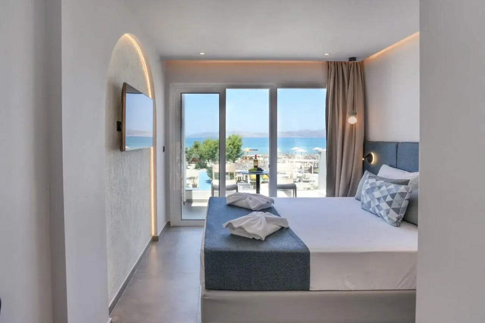 Seaside Beach Marmari Hotel