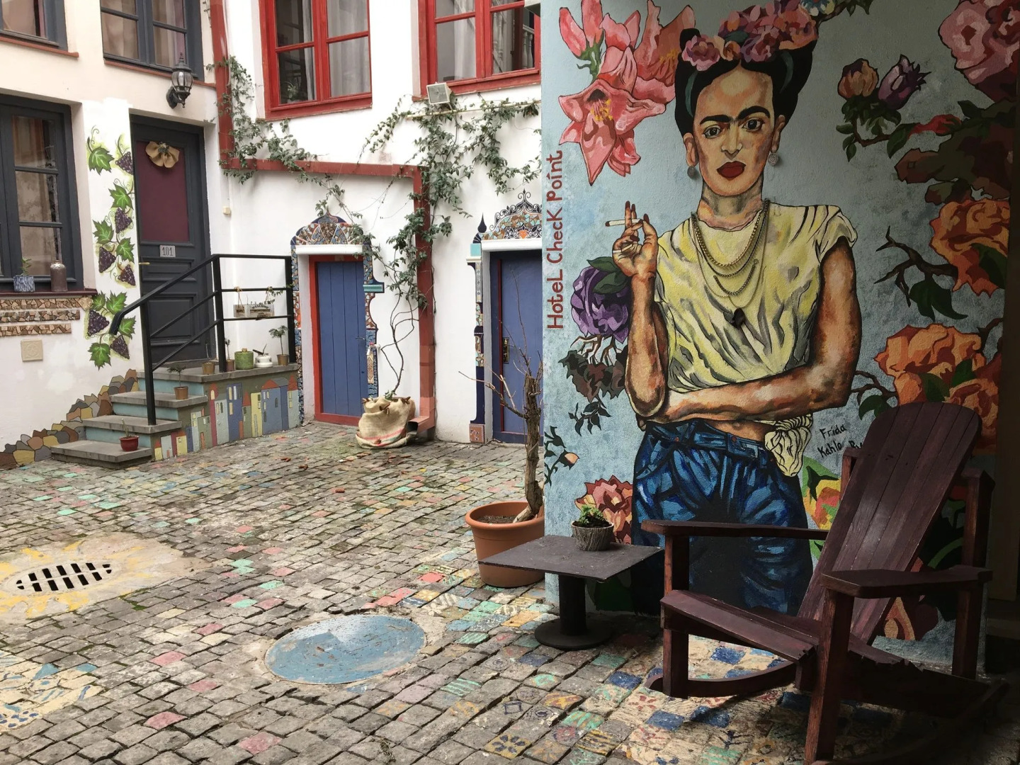 Отель Check Point