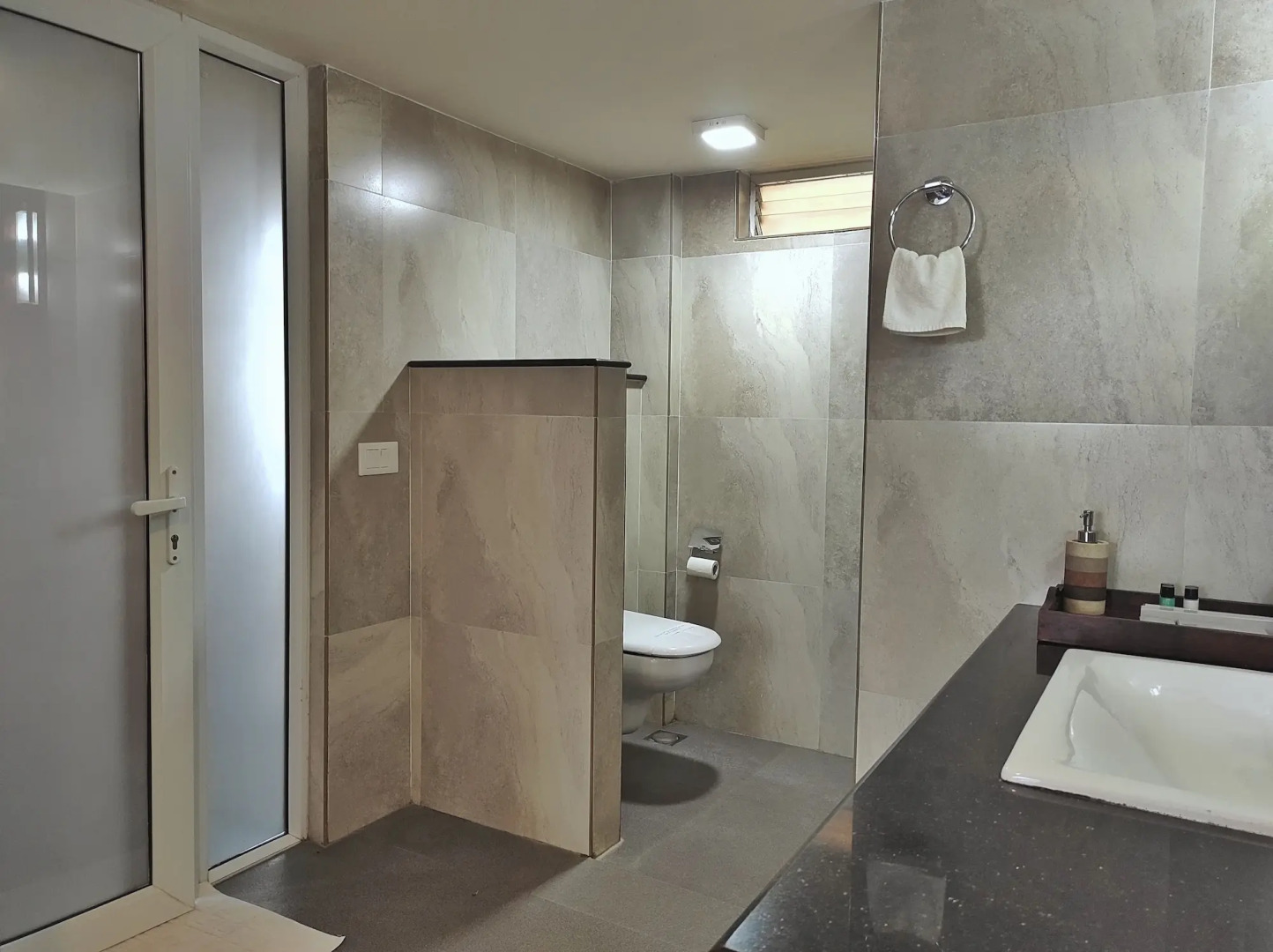 Shola Crown Resort - Munnar