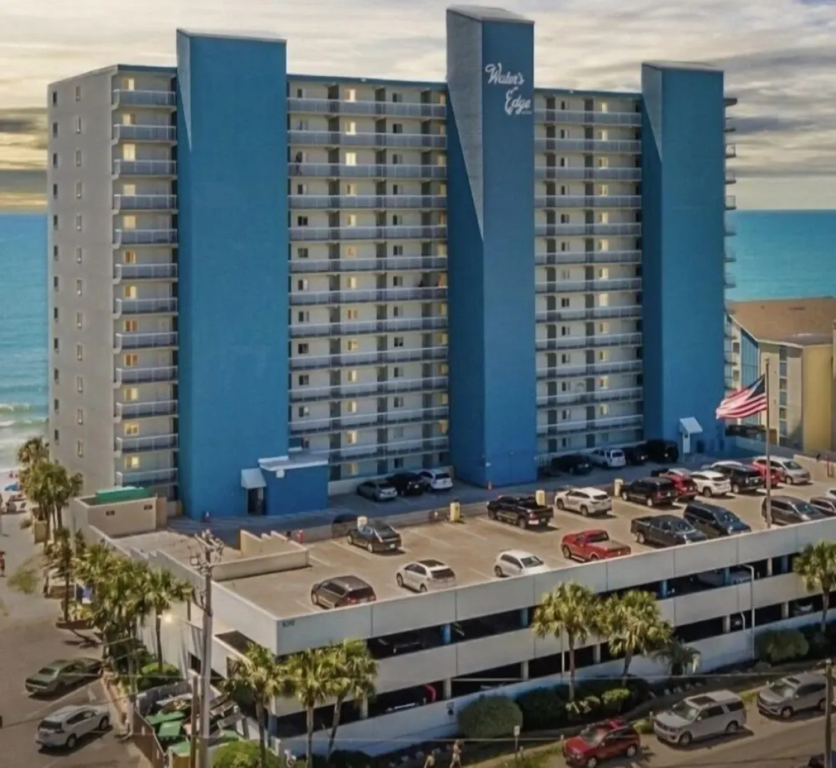 0111 Waters Edge Resort 2 Bedroom Condo by Redawning