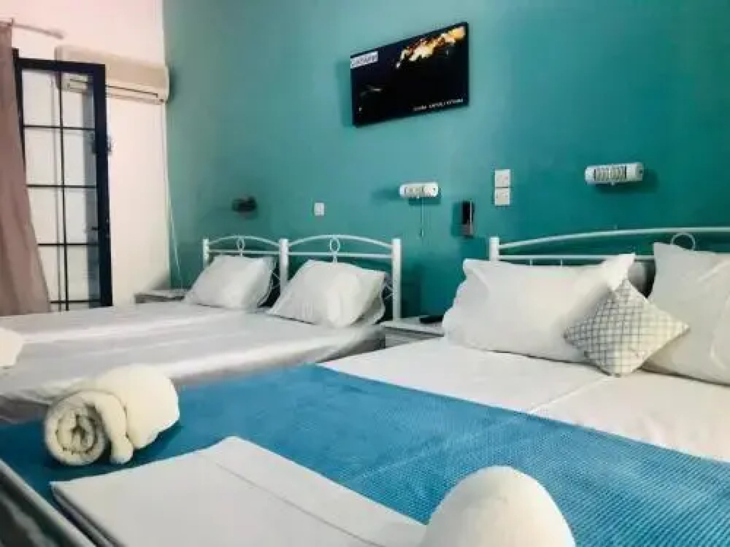 Contaratos Holiday Lettings