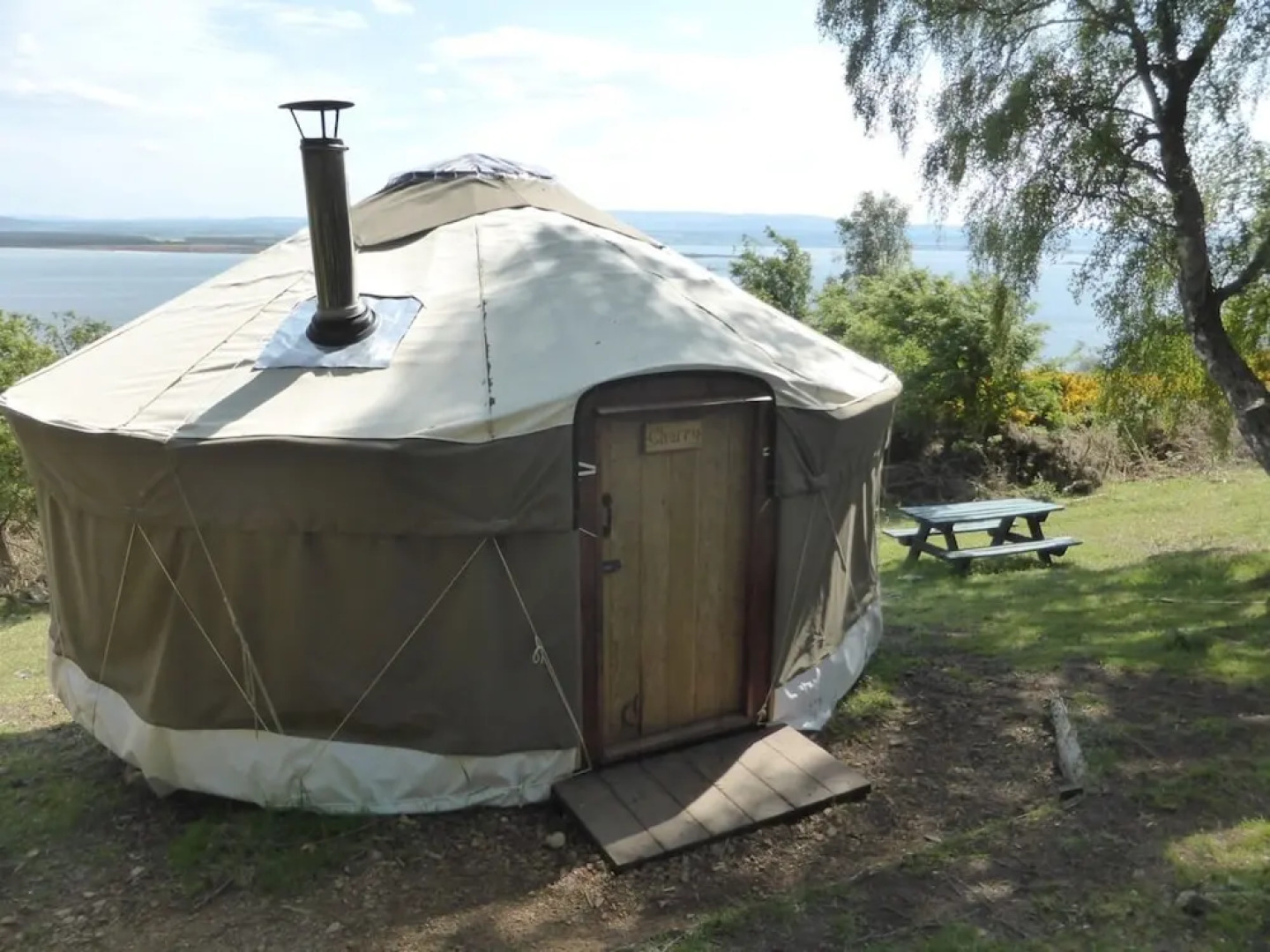 Cherry Yurt - Campsite