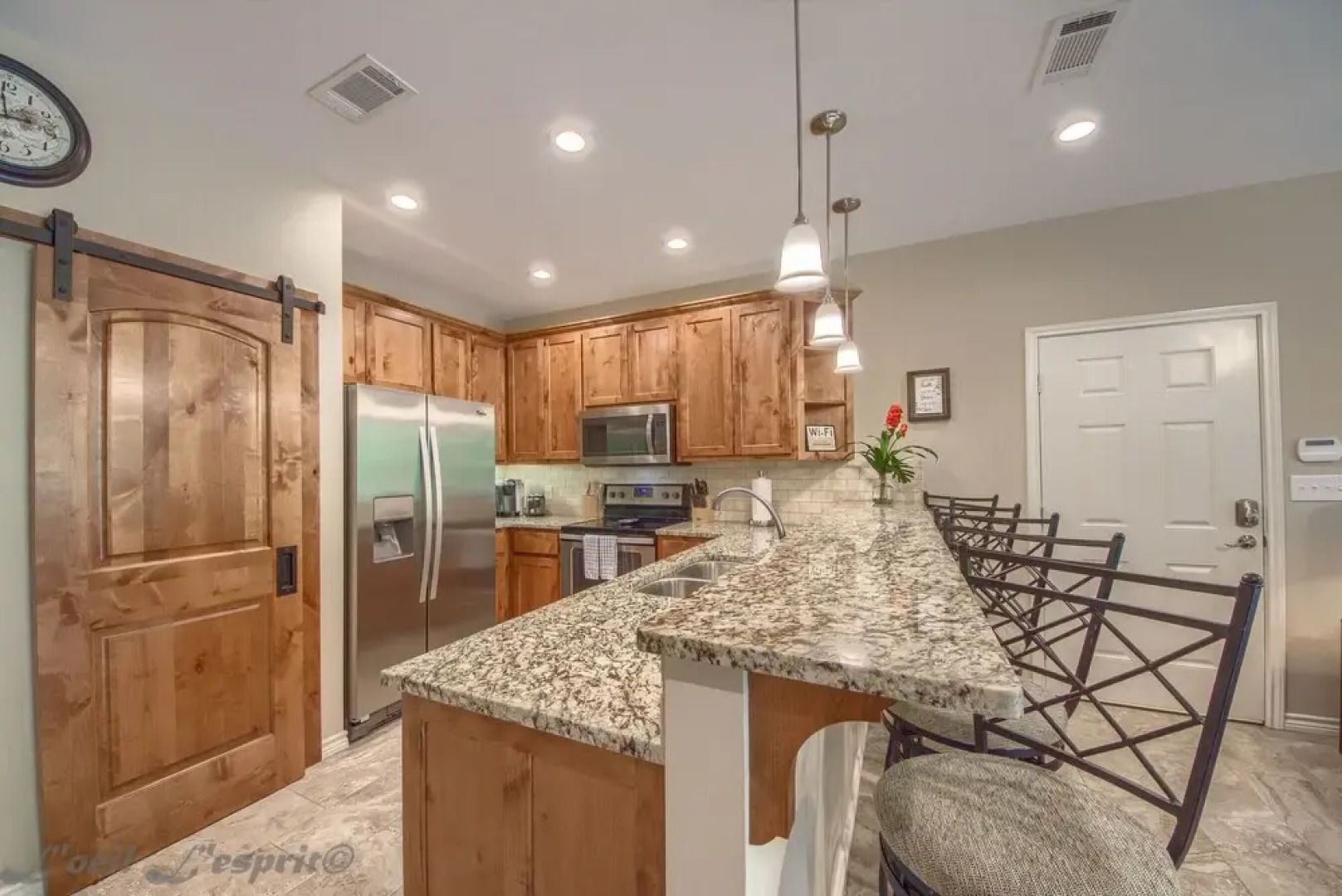 Lazy Daze RG210 - 3 Br Condo