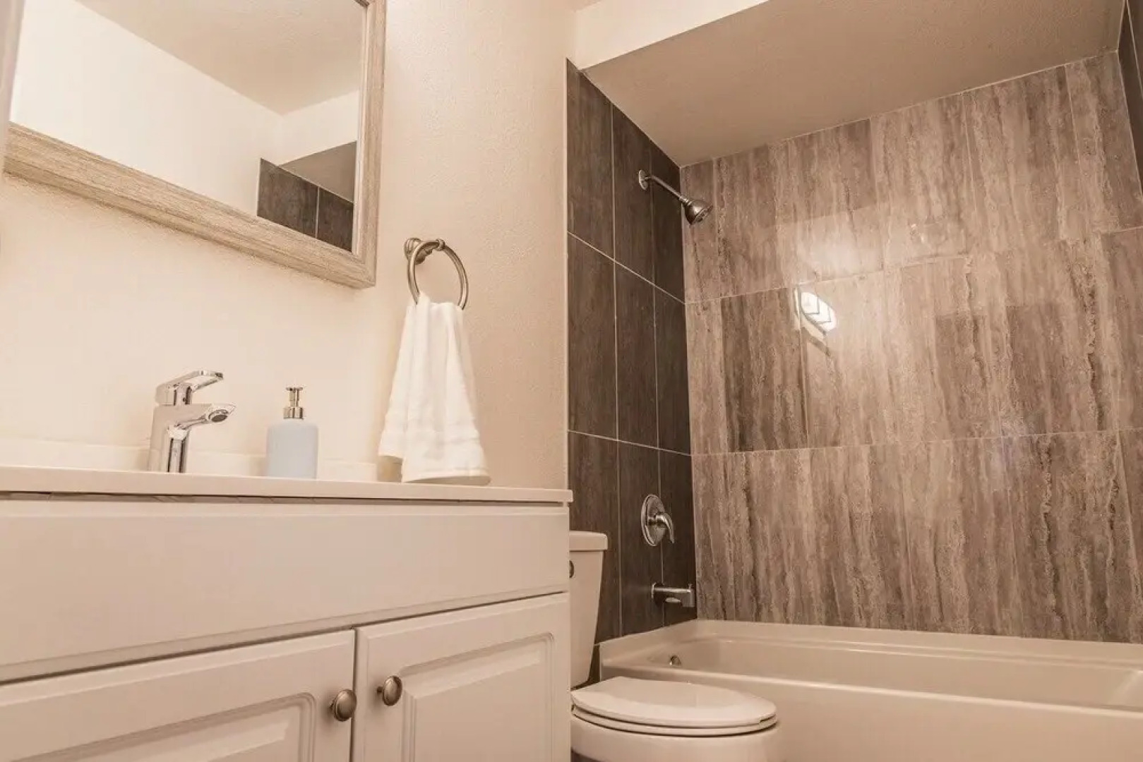 Cozy Three Bedroom in Concord