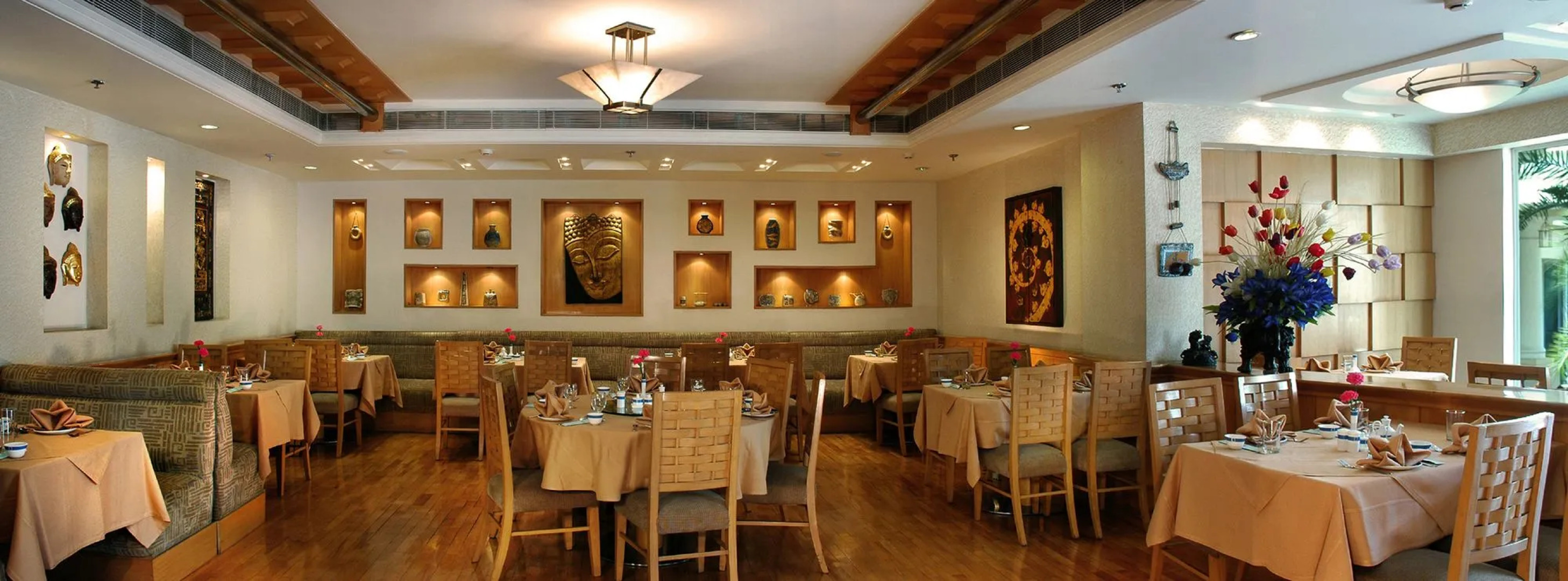 The Palms - Town & Country Club