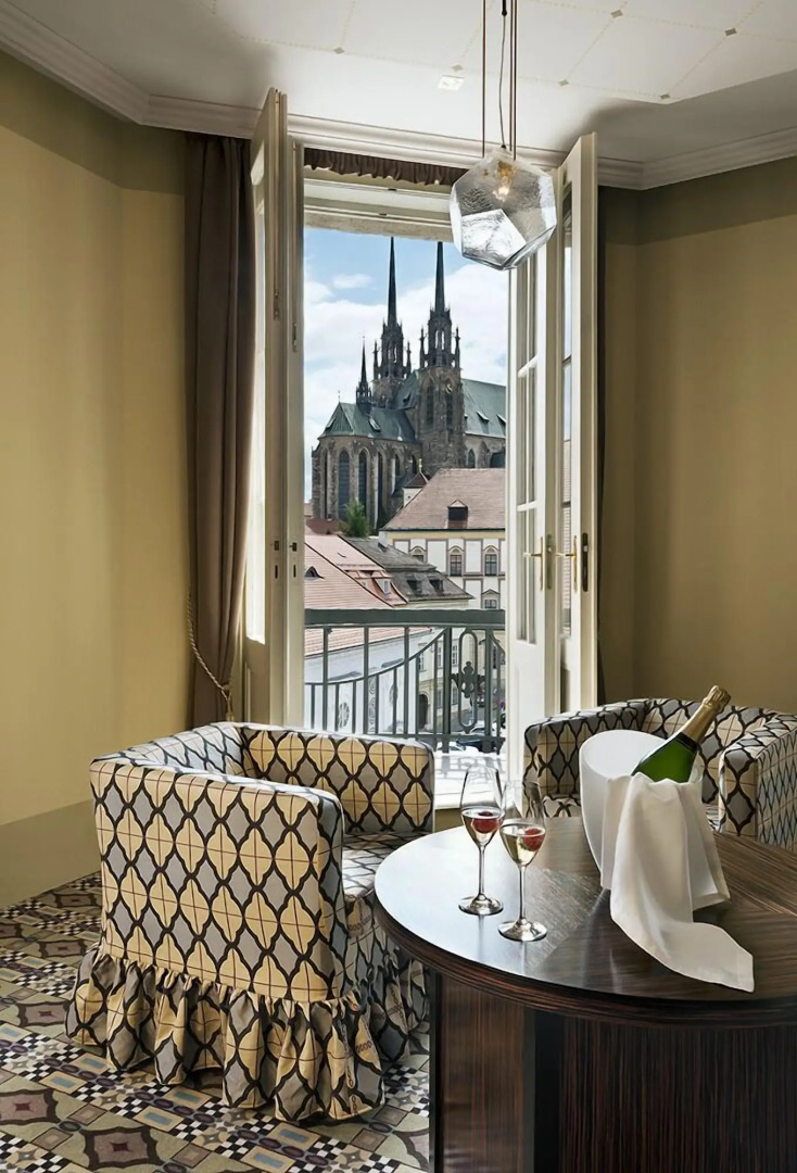 Grandezza Hotel Luxury Palace