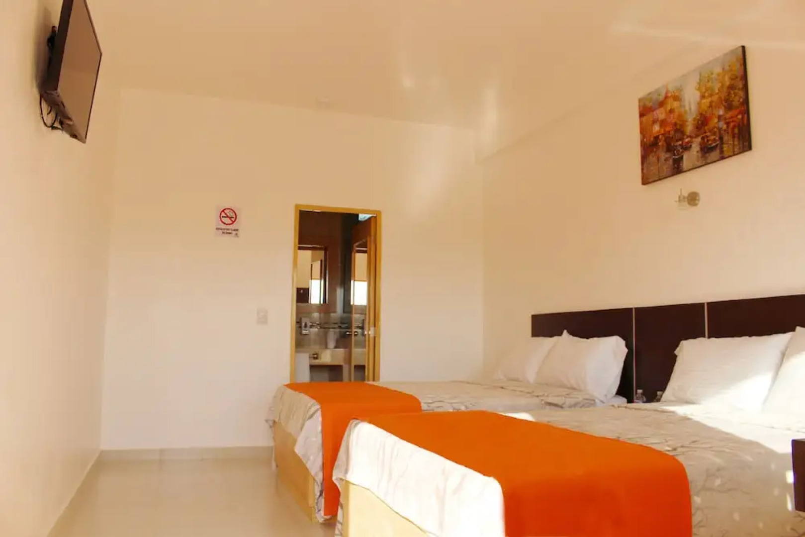 Hotel Los Pinos Express