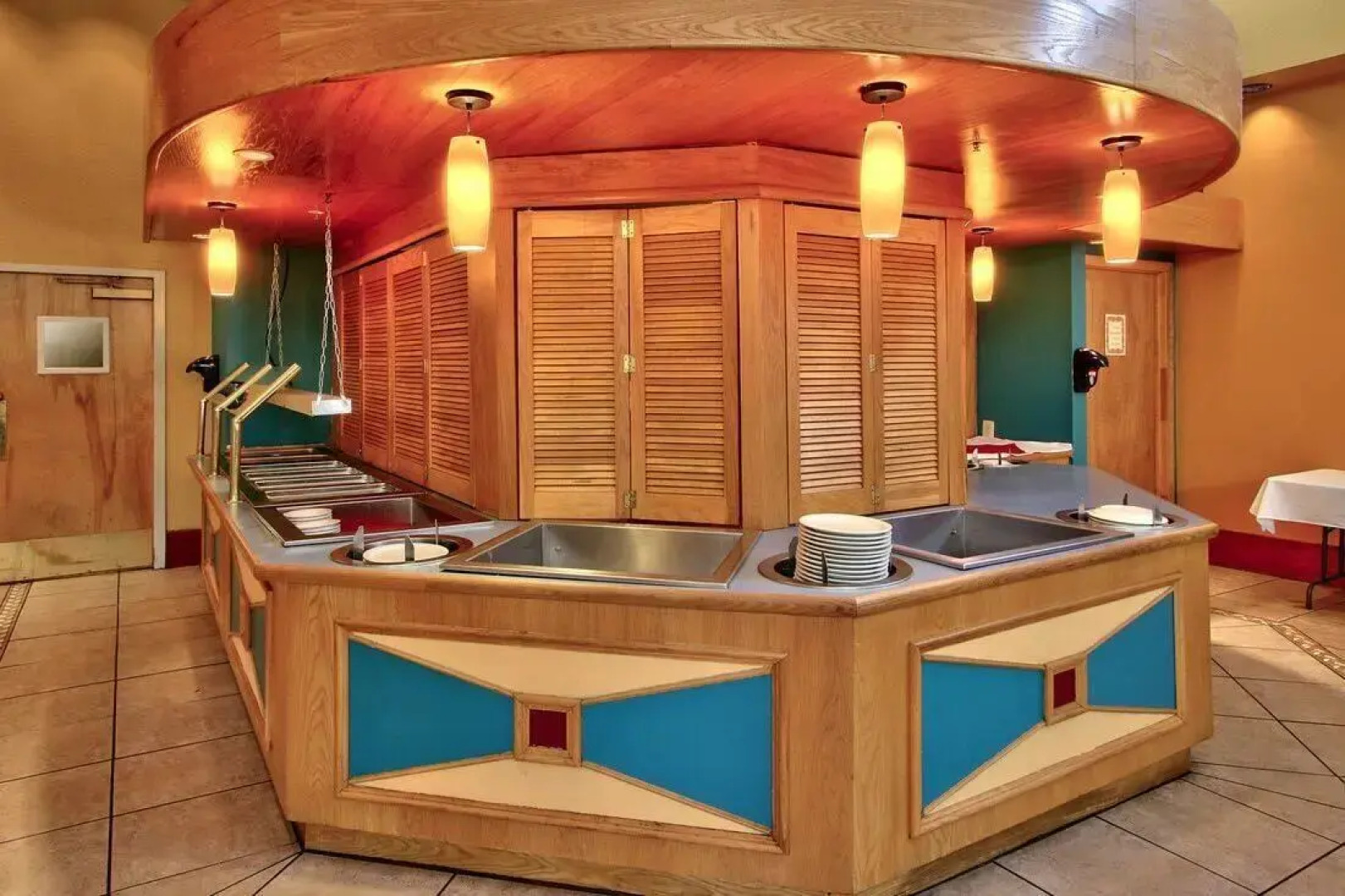 Ramada Plaza by Wyndham Albuquerque Midtown