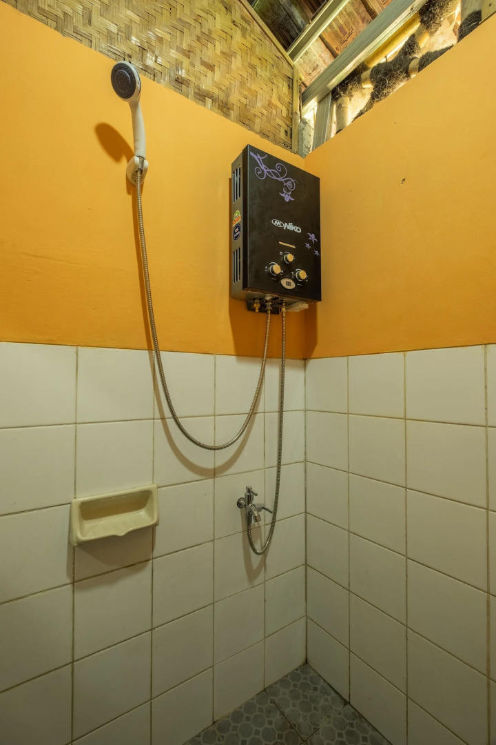 OYO 644 Grand Yustik Selabintana