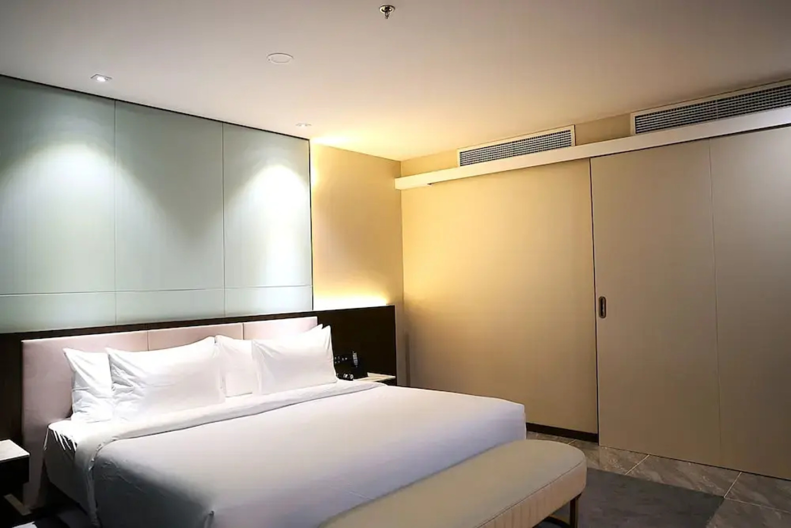 Castle Bayview Resort & Spa