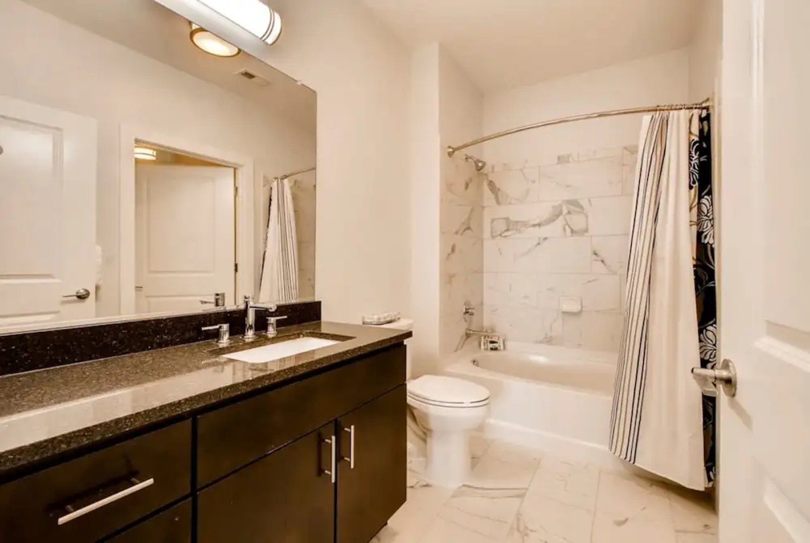 Global Luxury Suites in Sterling