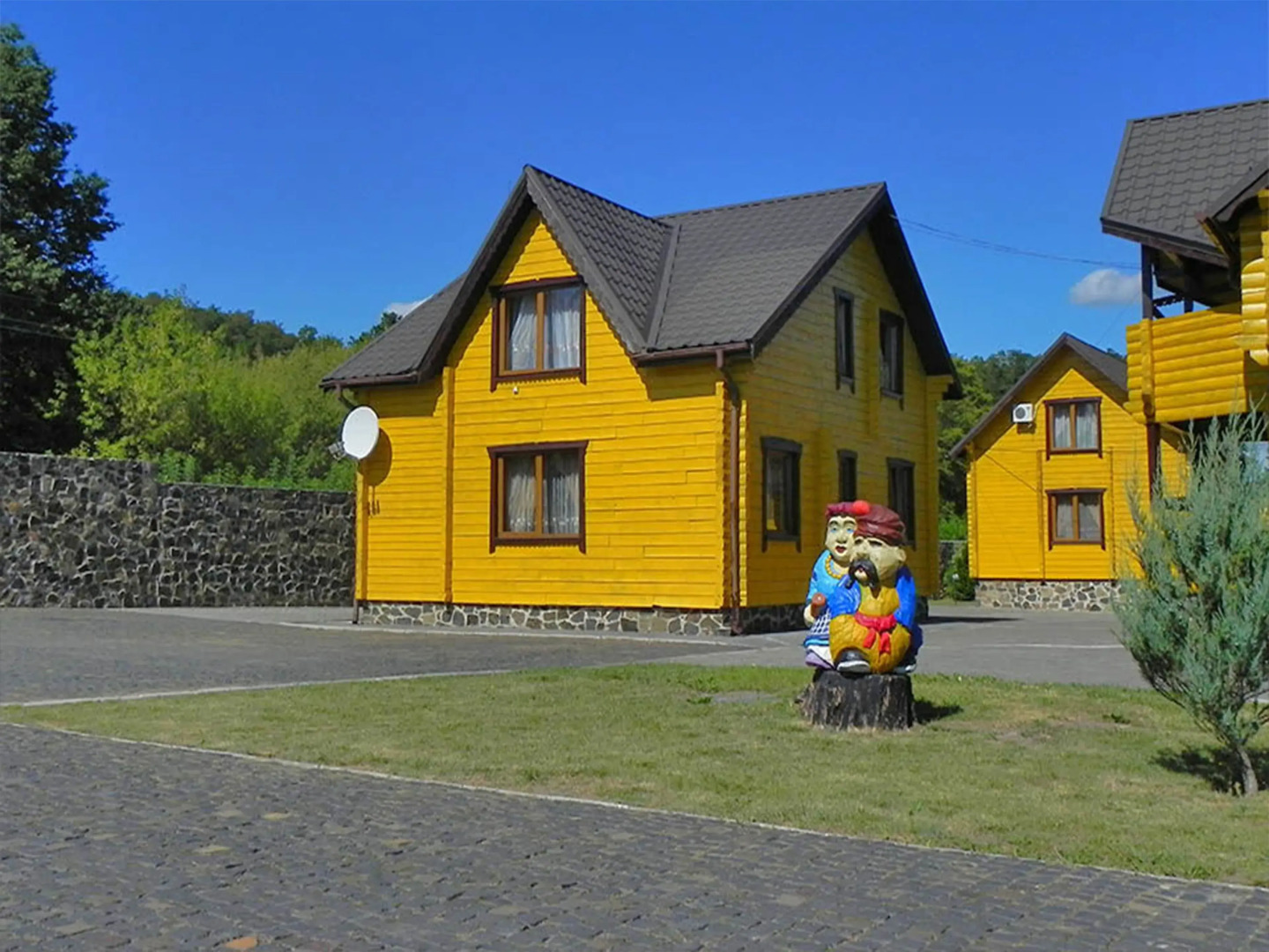 Гостинично-ресторанный комплекс «Скольмо»