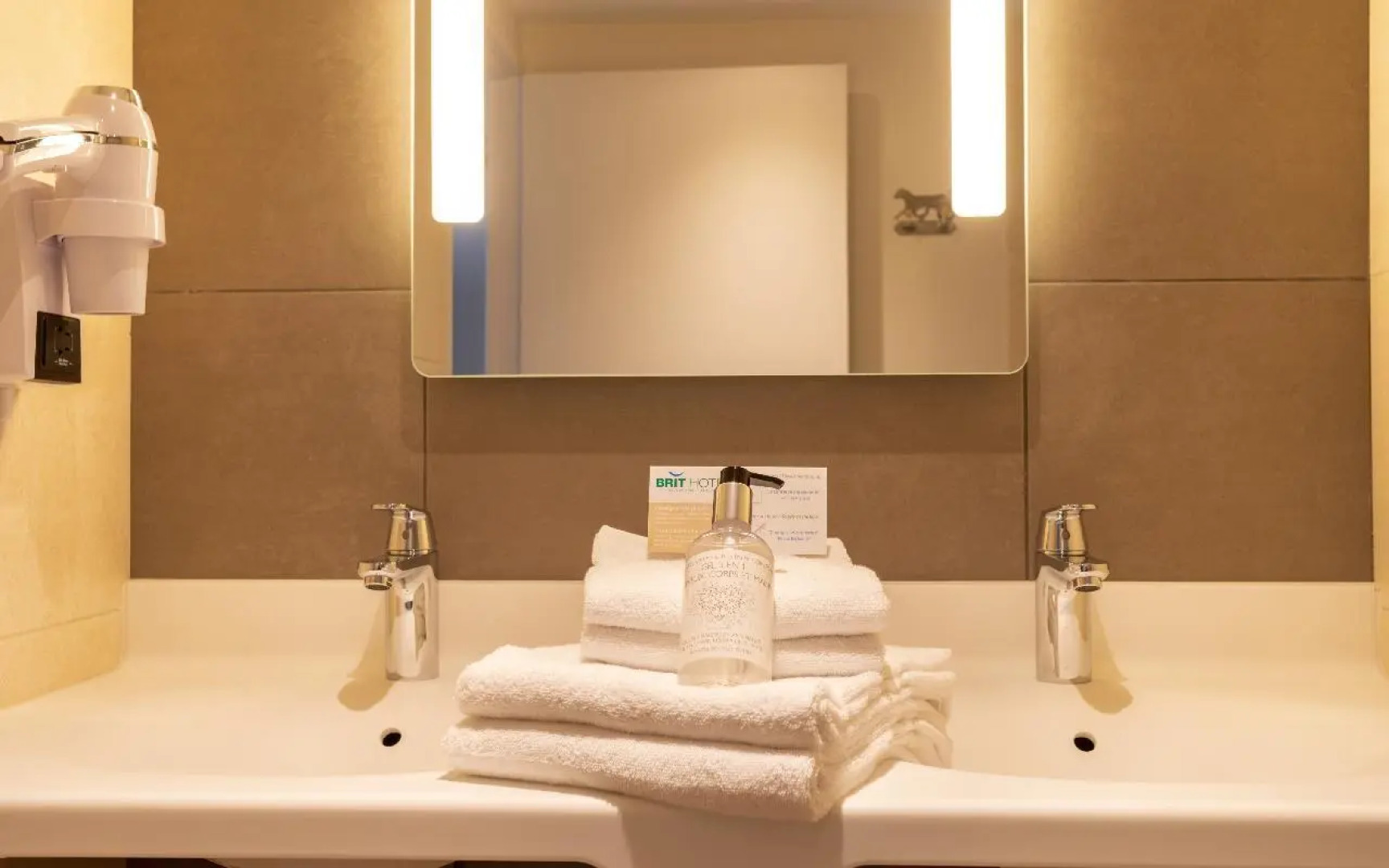 Brit Hotel - Hotel de l'Hippodrome