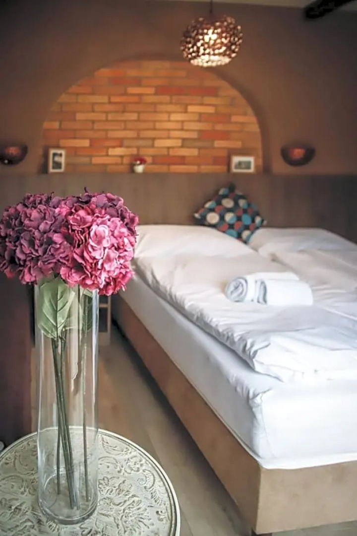 Dreko Panzió és Borbisztró