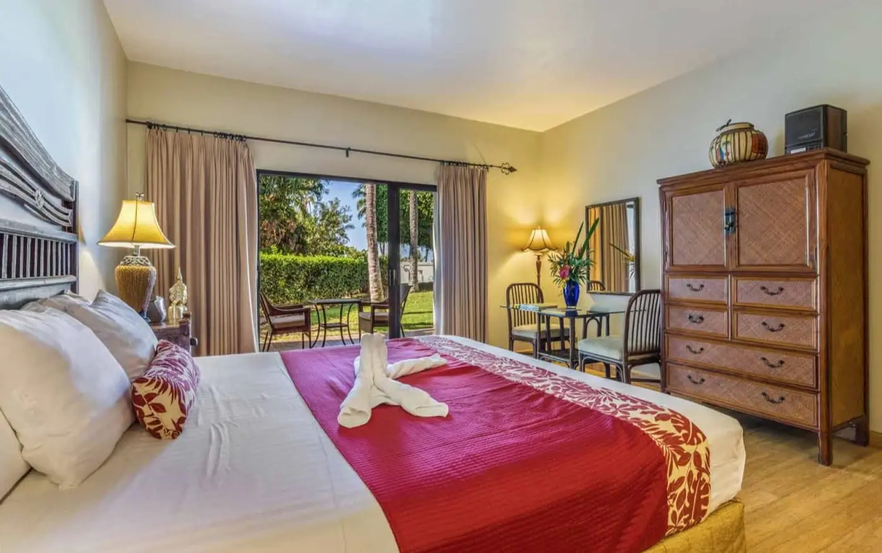 Royal Sea Cliff Kona by OUTRIGGER