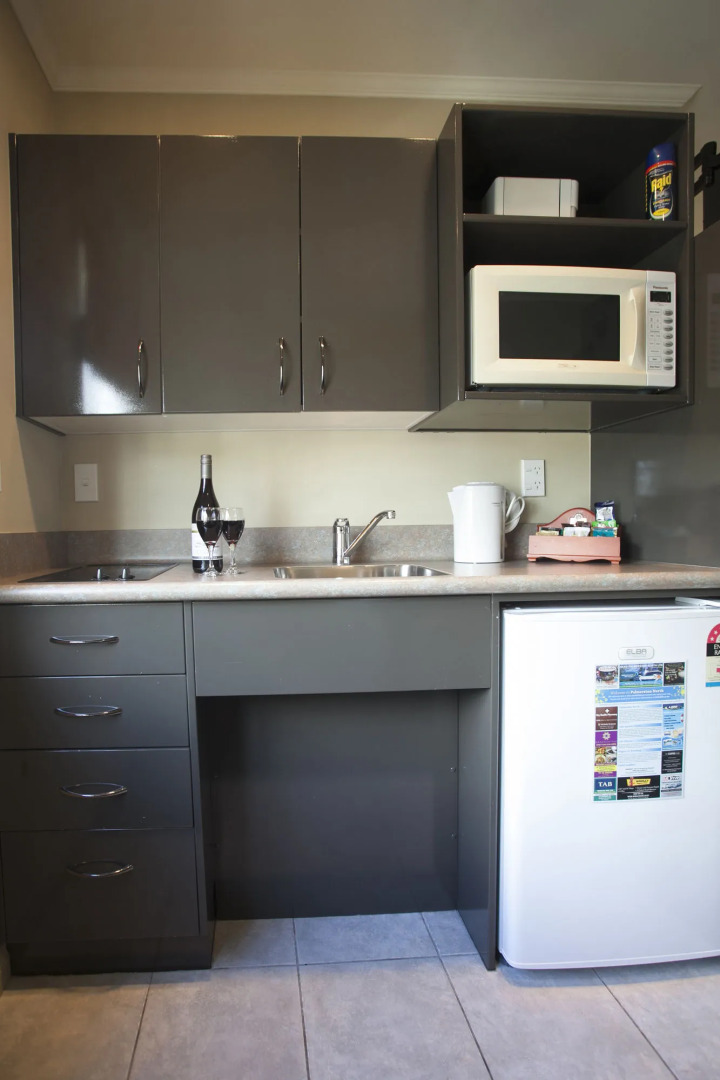 Cornwall Motor Lodge