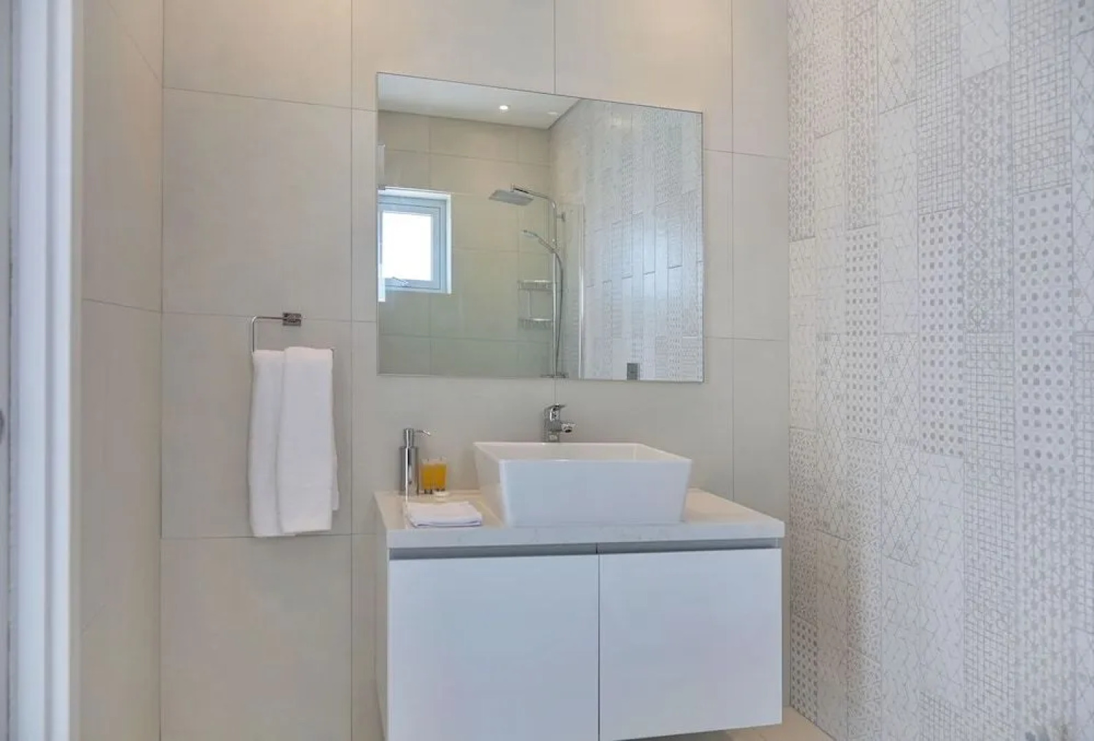 Sea Pearl Beachfront Elite Residences