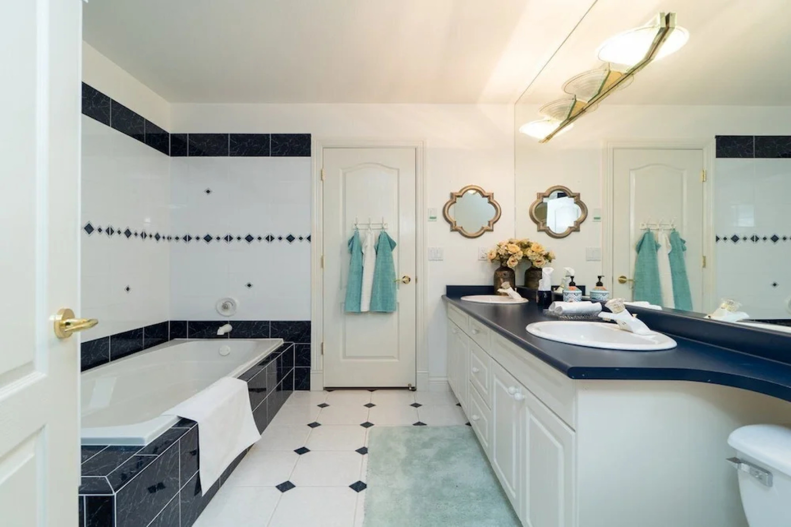 Cedar Manor Bed and Breakfast