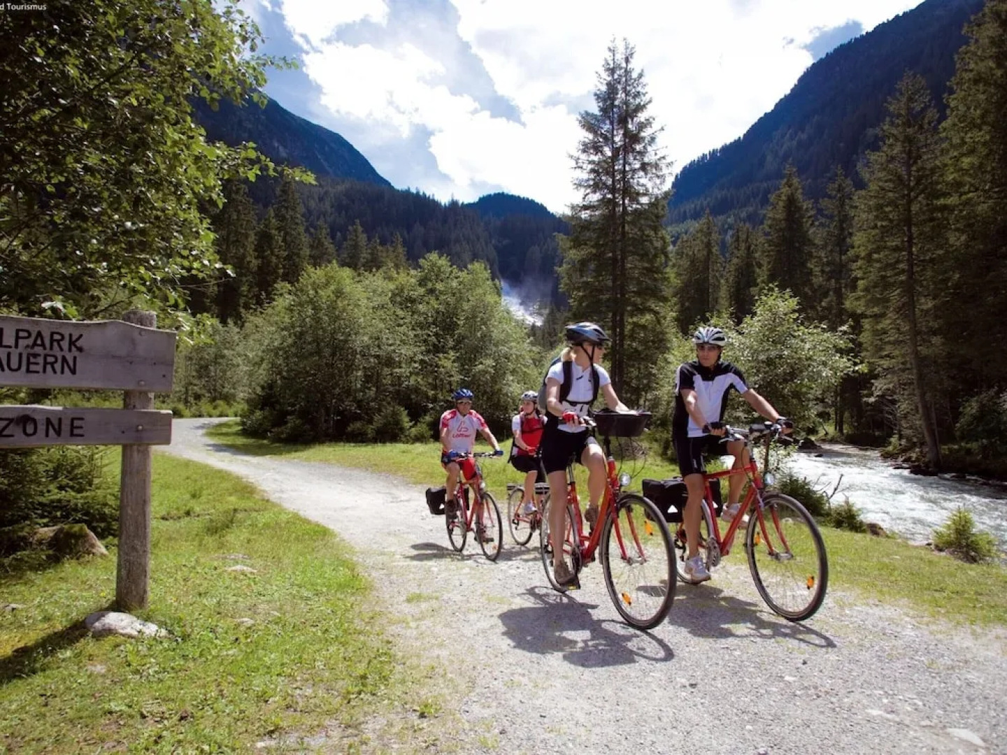 Spacious Apartment in Stuhlfelden near Ski Area