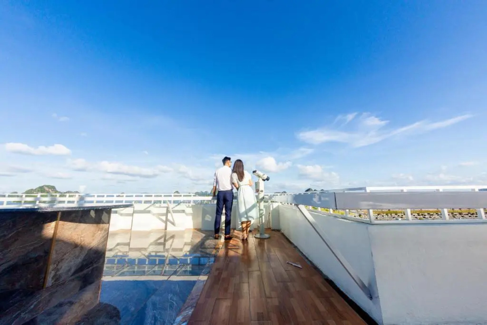 Diamond Hotel Van Đon