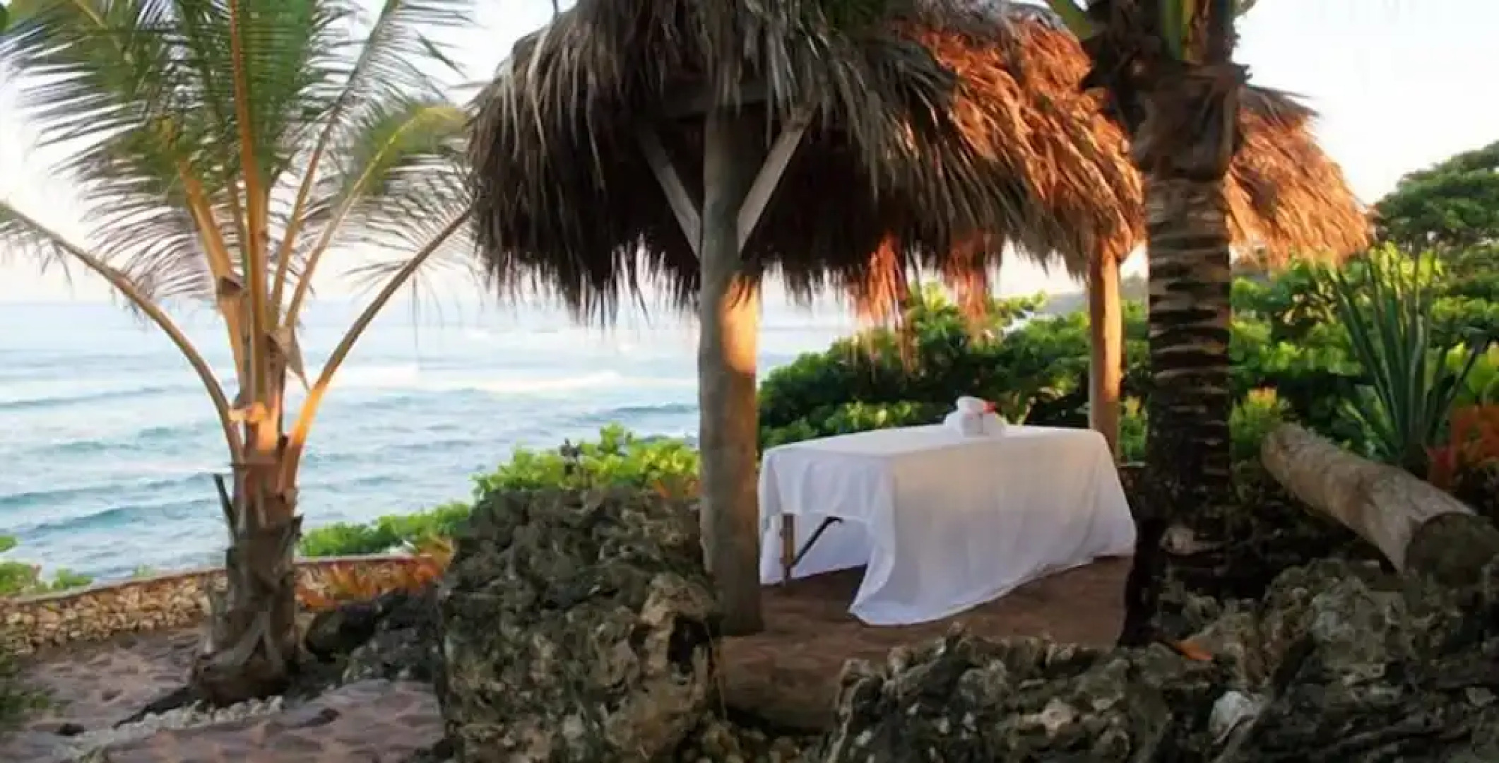 Family Oriented - Private Beach & Horse Stables - Ocean, Pool, & Hot Tub