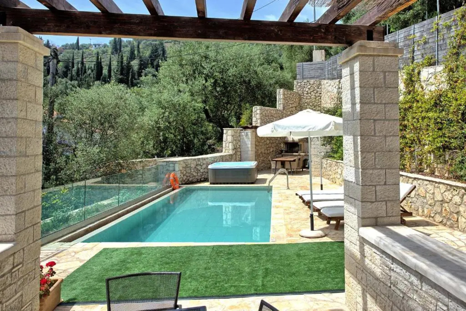 Villa Jacaranda by MediterraneanVillas