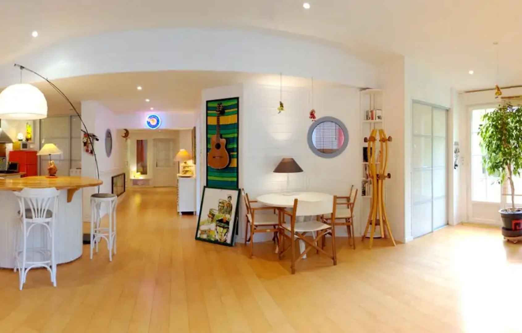 House With 3 Bedrooms in Montluçon, With Enclosed Garden and Wifi