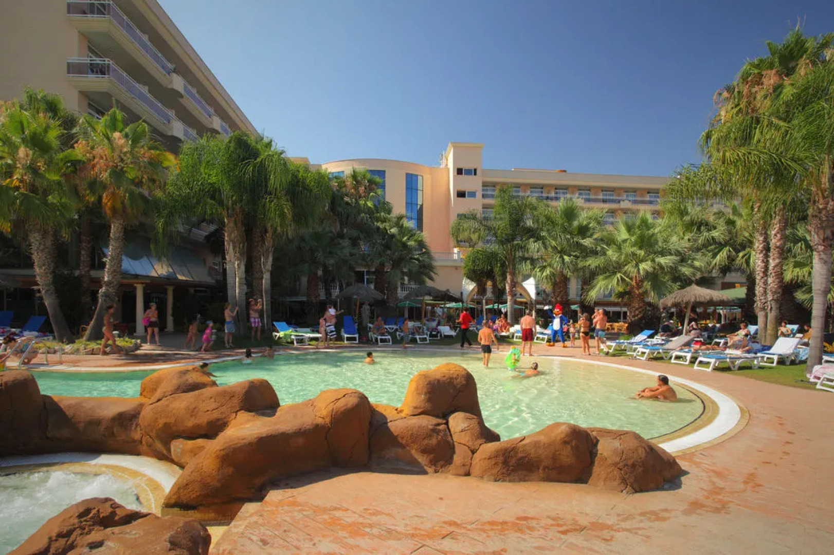 Apartamentos Palas Pineda