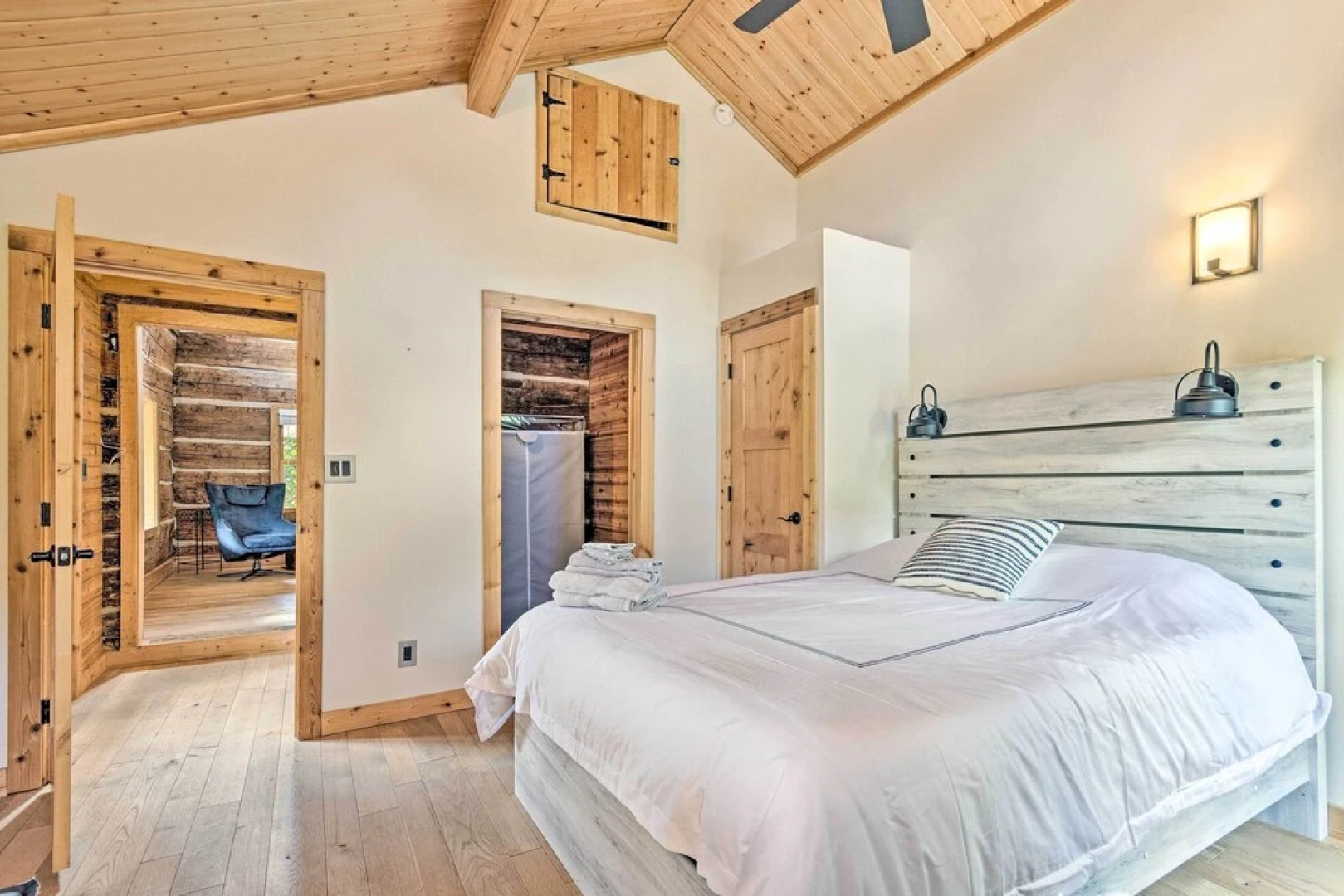 Custom Creekside Cabin in Blue Ridge Mountains