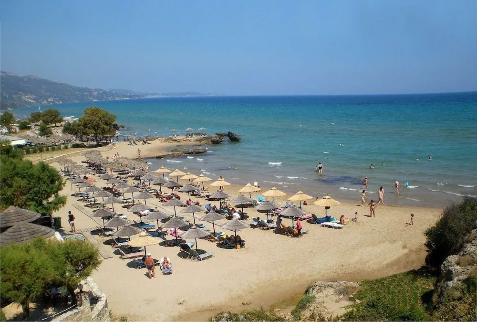 Plaka Beach Resort