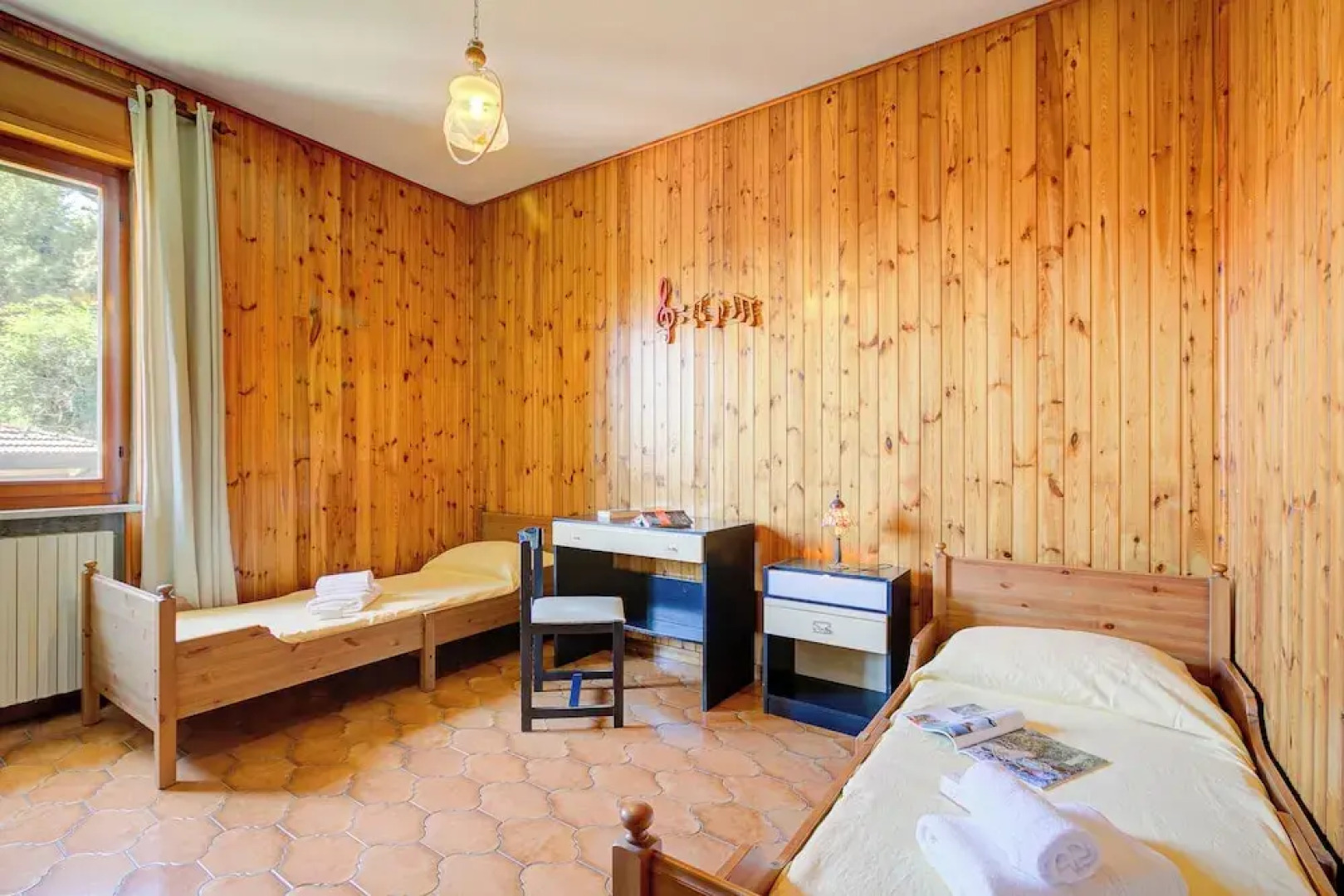 A Due Passi Dal Bosco