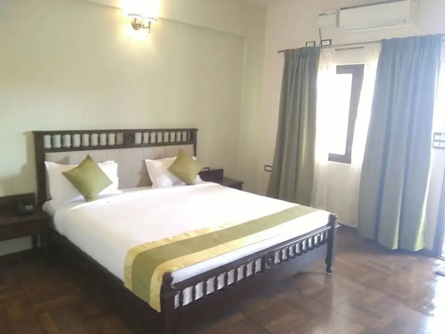 Shathayu Ayurveda Yoga Retreat