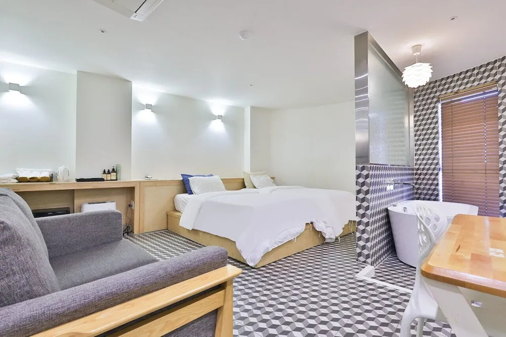 Elephant Shower Hotel