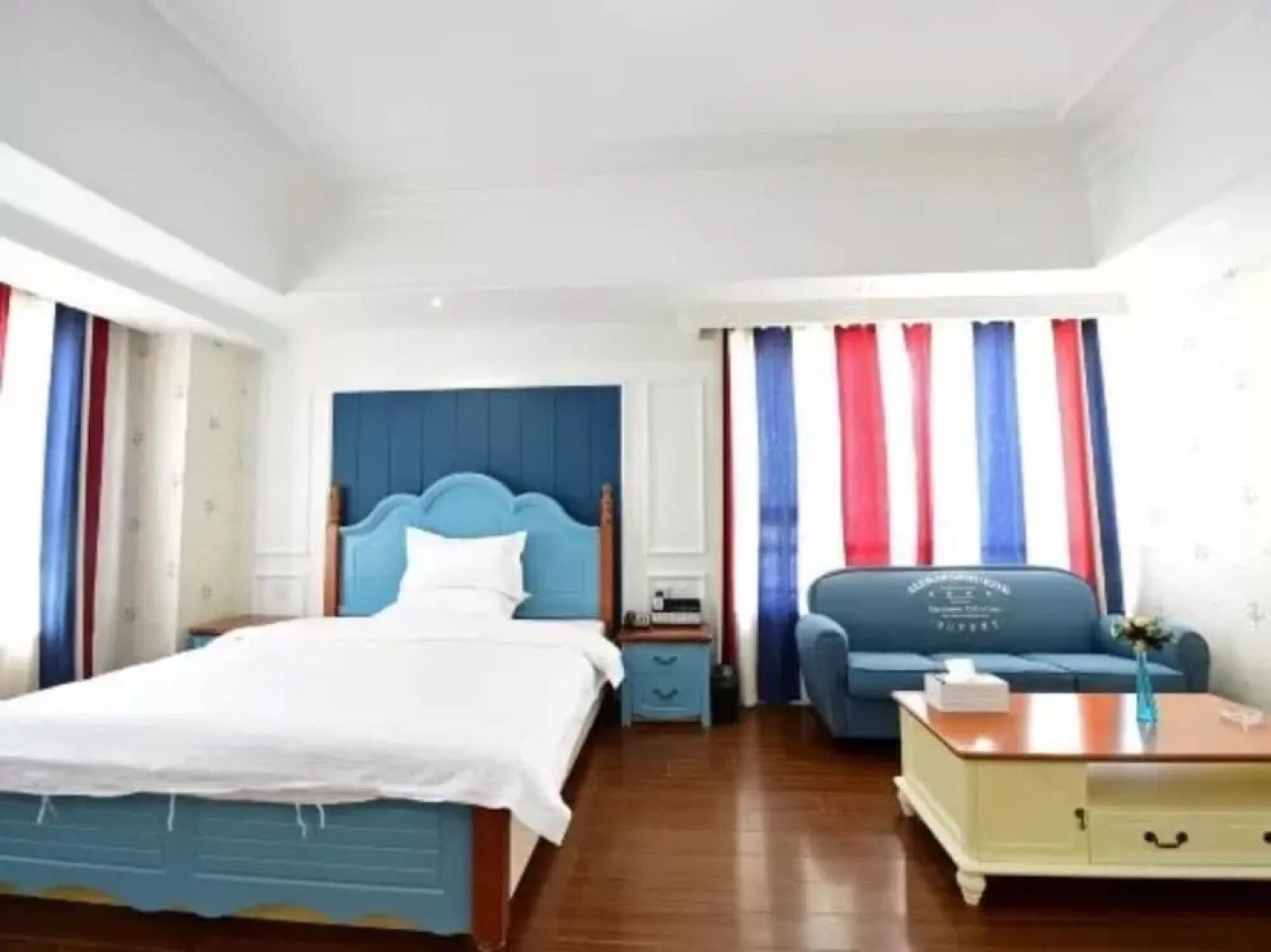 Mr. Theme Hotel Taishan