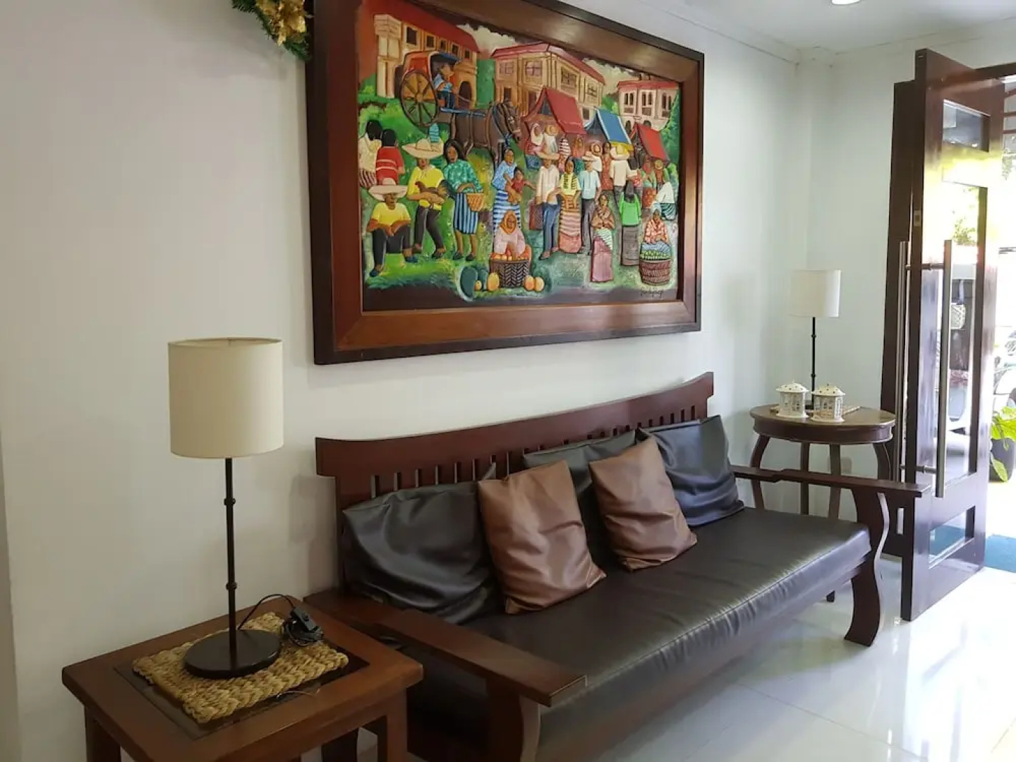 Hotel Lola Natividad