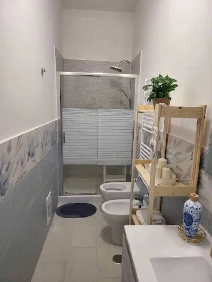 NewLife 8.15 Holiday Home White