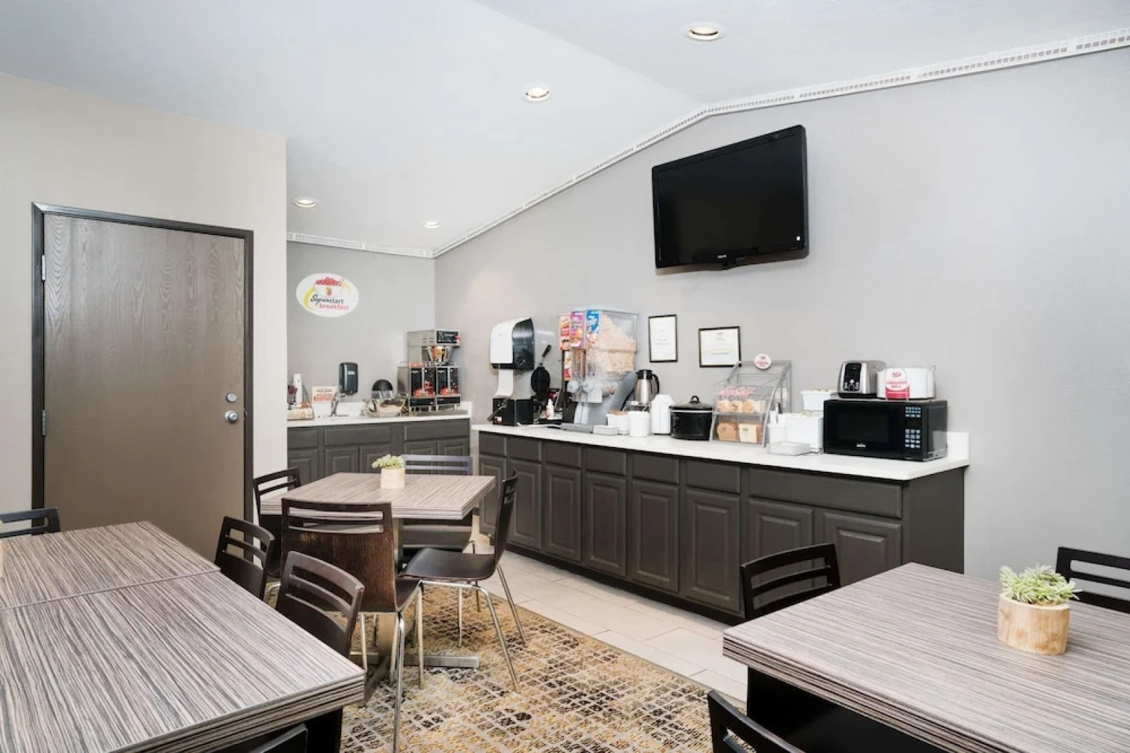 Super 8 Spirit Lake/Okoboji