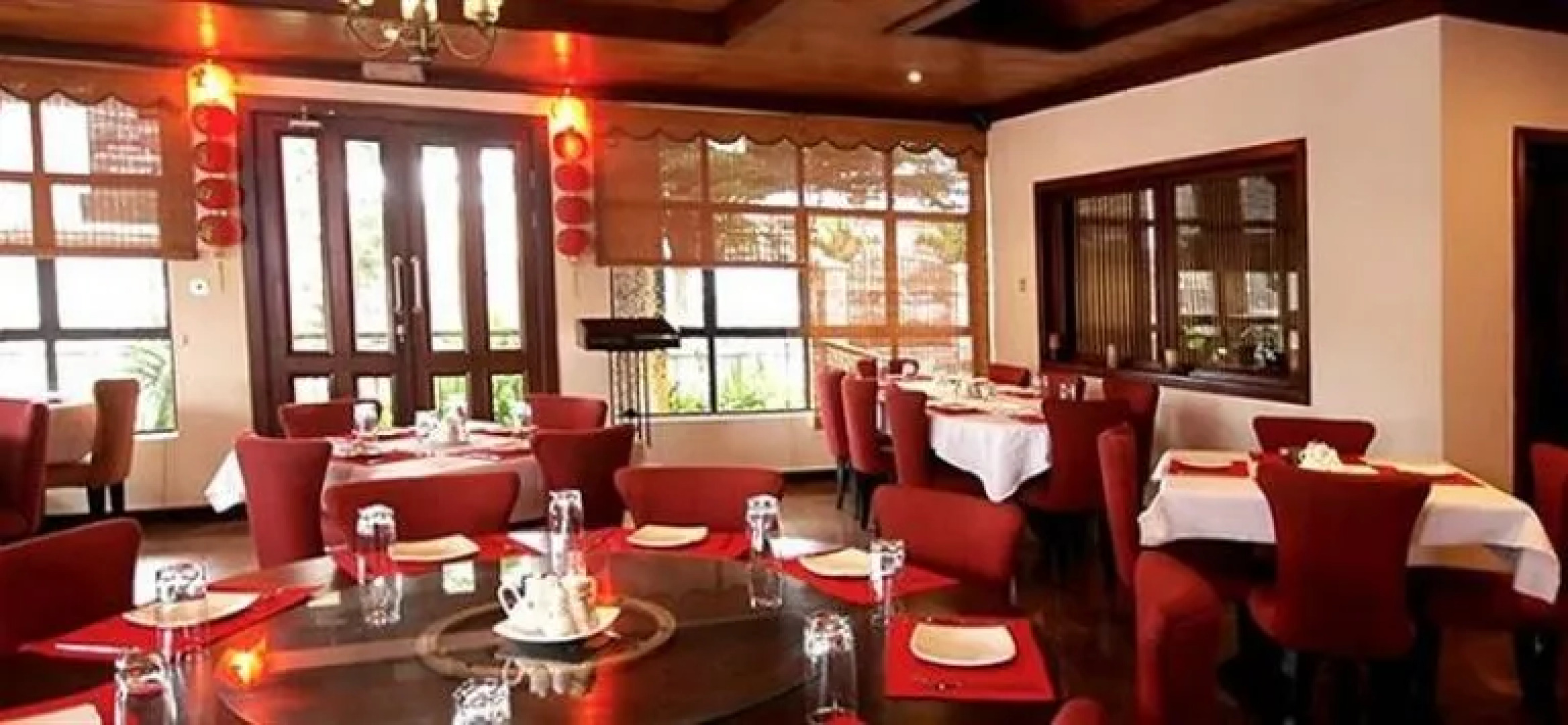 Planet One Hotel & Wellness