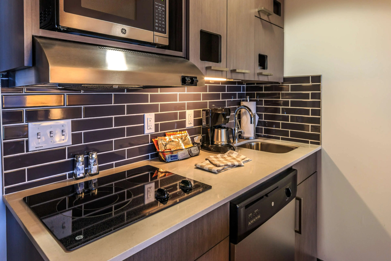 Hyatt House Denver/Lakewood at Belmar