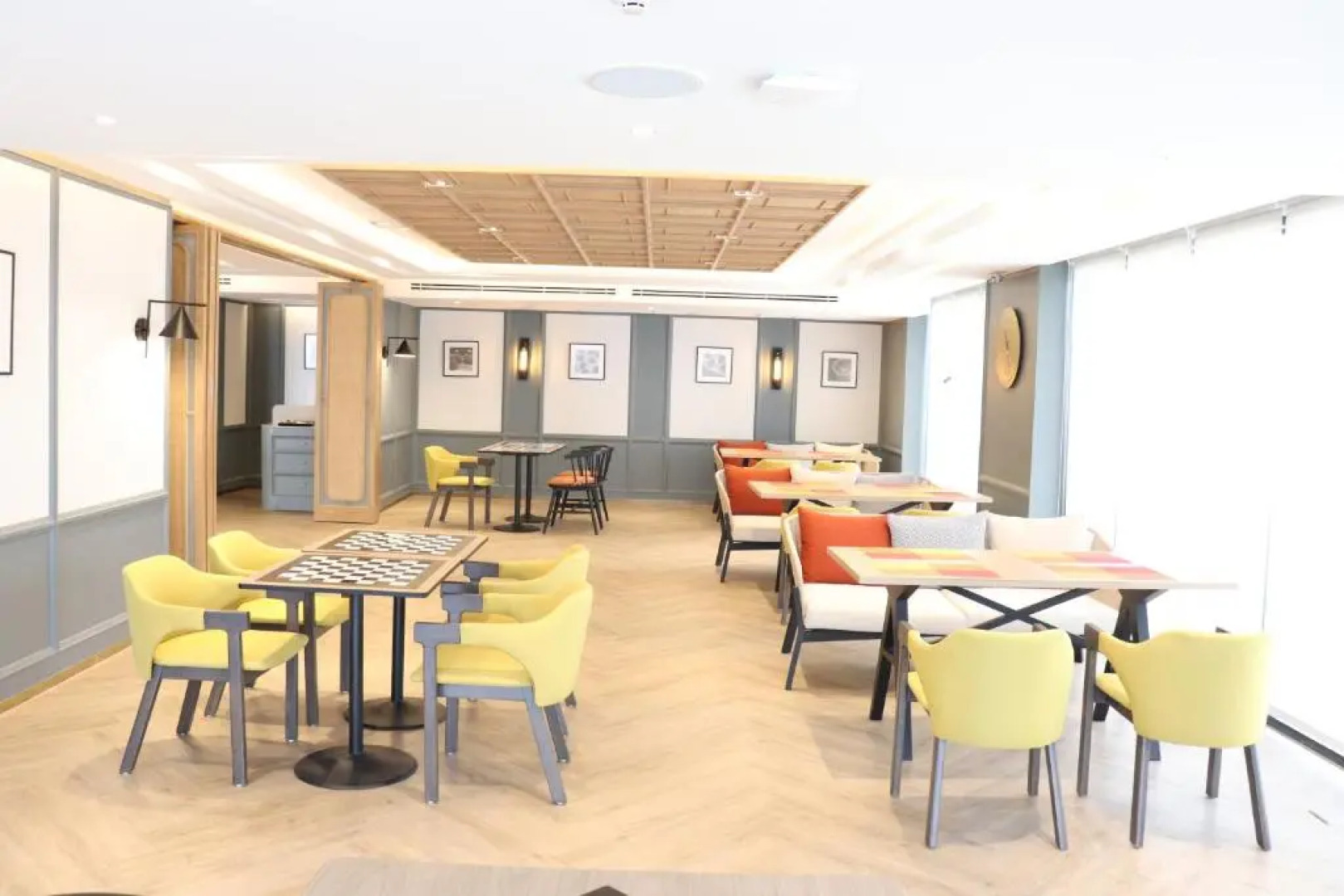 The Quart Ruamrudee by UHG