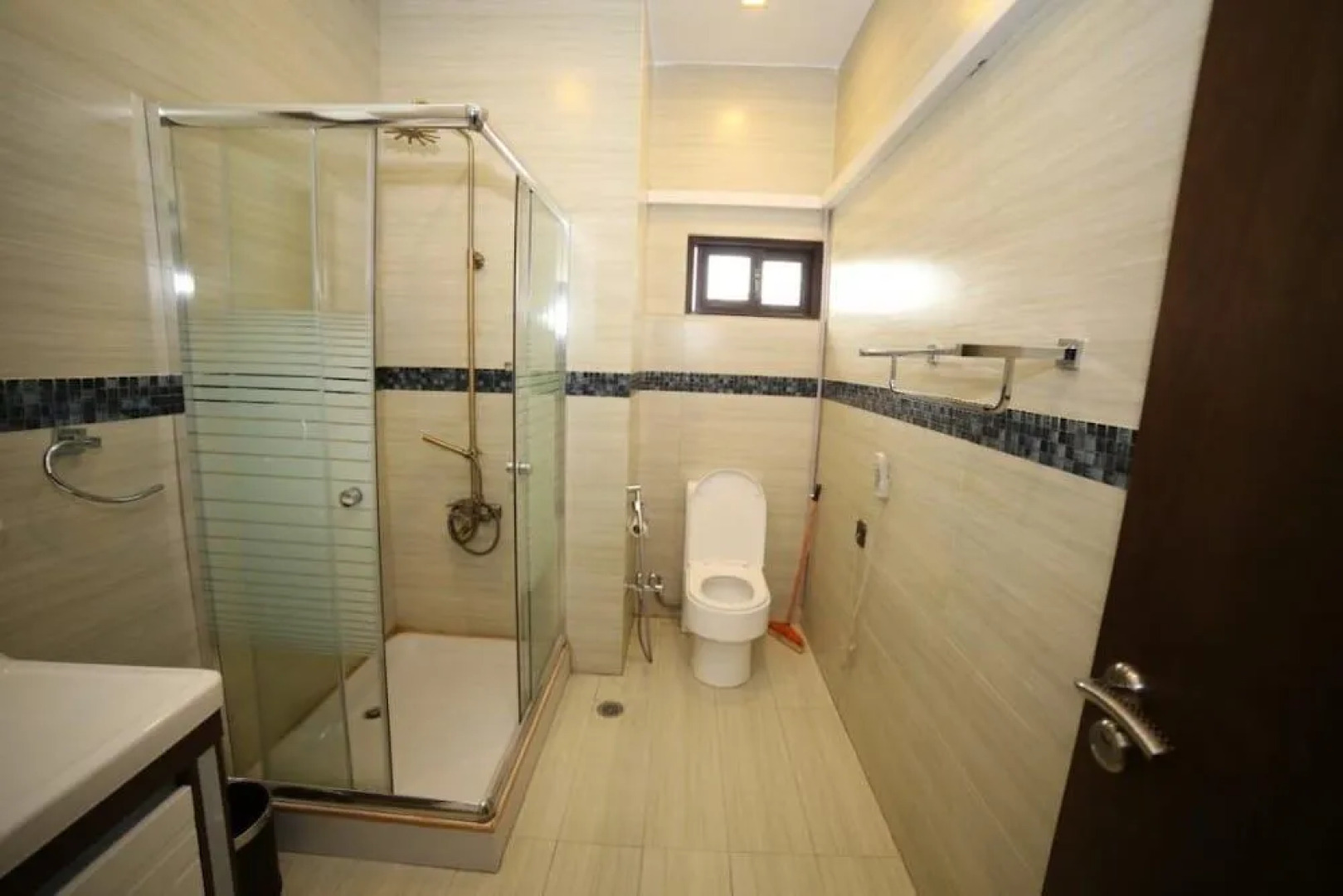 Chinar Family Resort