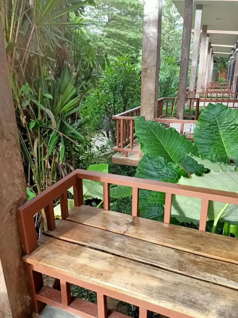 Lanta Pearl Beach Resort