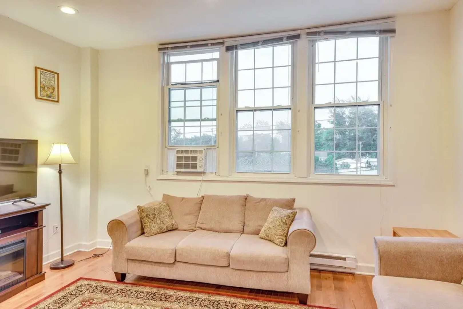 3 Mi to Warren Dunes: Sawyer Getaway w/ Fireplace!