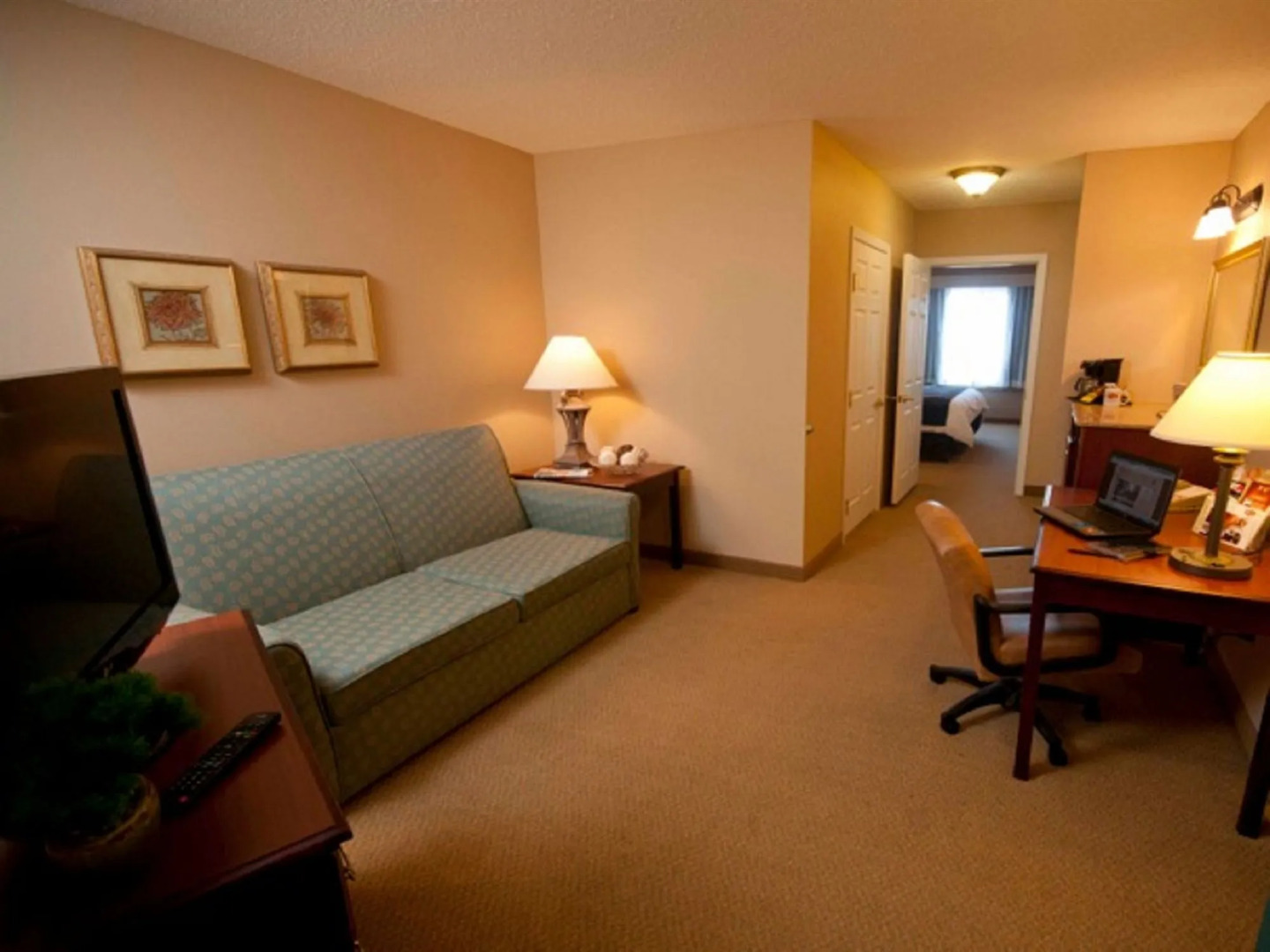 Town & Country Inn and Suites