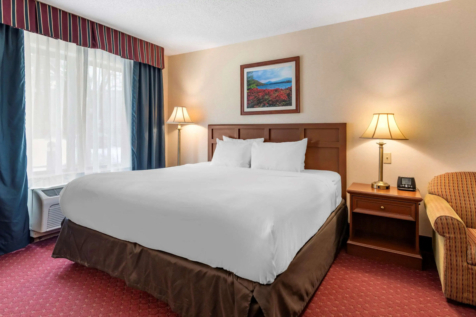 Comfort Inn & Suites Lake George